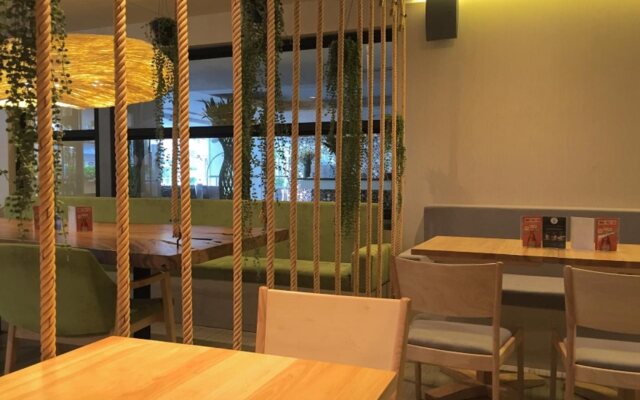 Citadines Sukhumvit 23