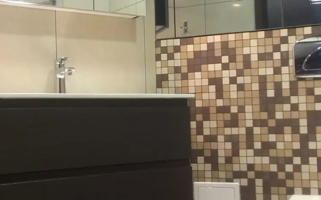 Apartment House - Delta