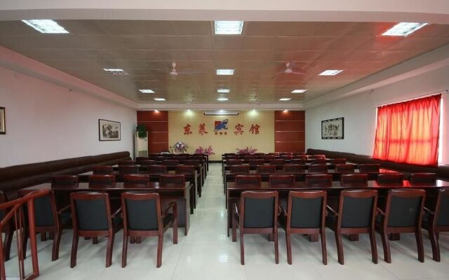 Donglai Hotel