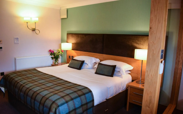Craigmhor Lodge & Courtyard