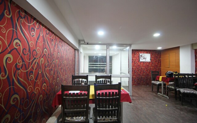 OYO 7524 Hotel Grand Celebration