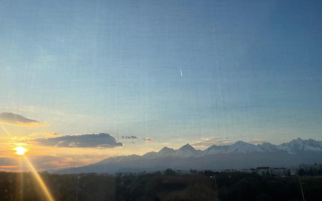 The Gatsby Apartment