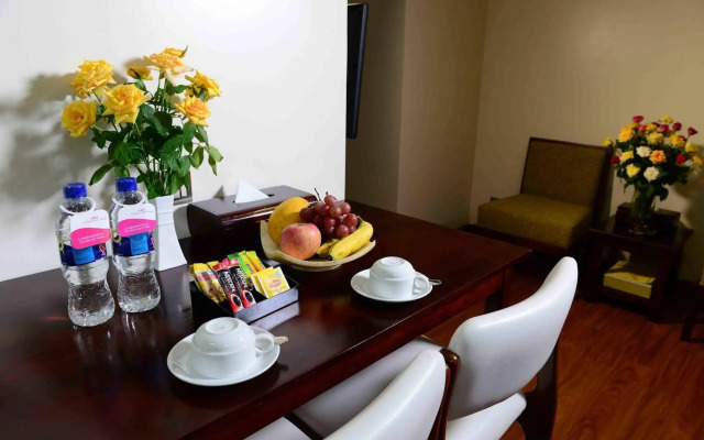 Cherry Hills Hotel