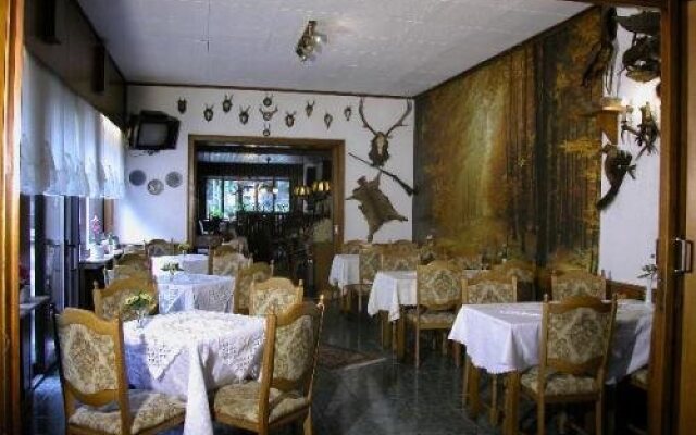 City-West Restaurant & Hotel
