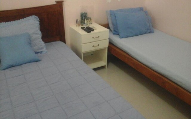 Oliveros Residence Bed and Breakfast