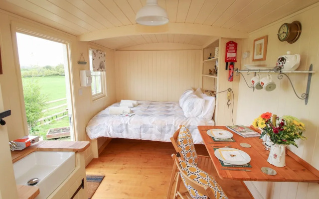 Le Petite Pound House