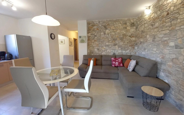 House Matteo, Valdenaga