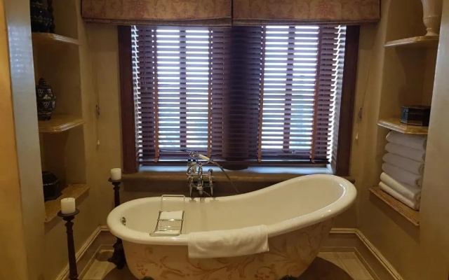 Palazzo Hotel