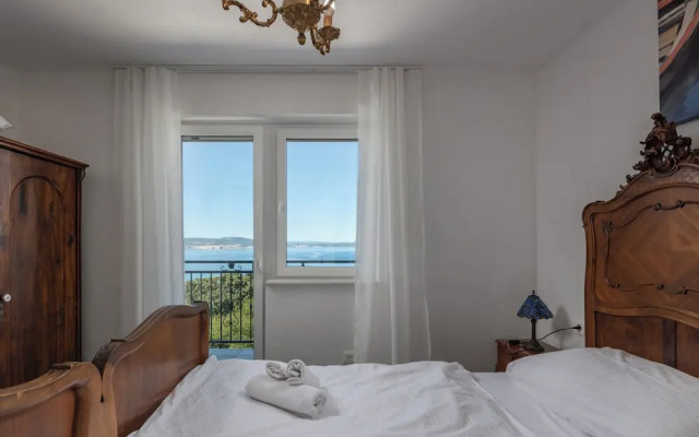 Hidden Pool House With Sea View