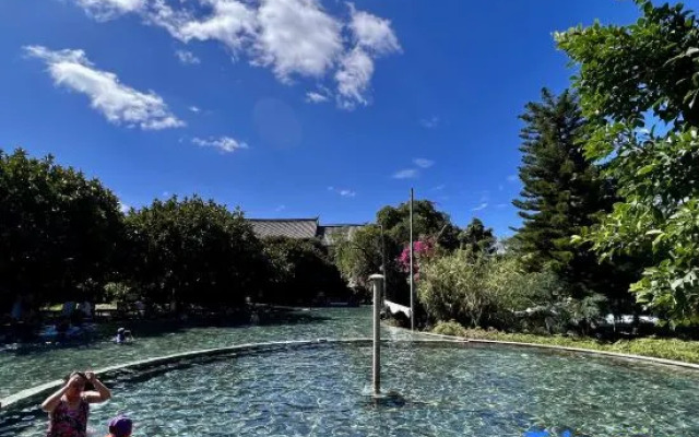 Putuoquan Hot Spring Resort