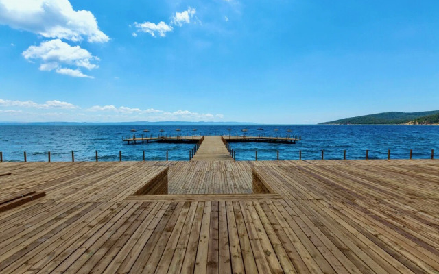 Marisstone Hotel Villa