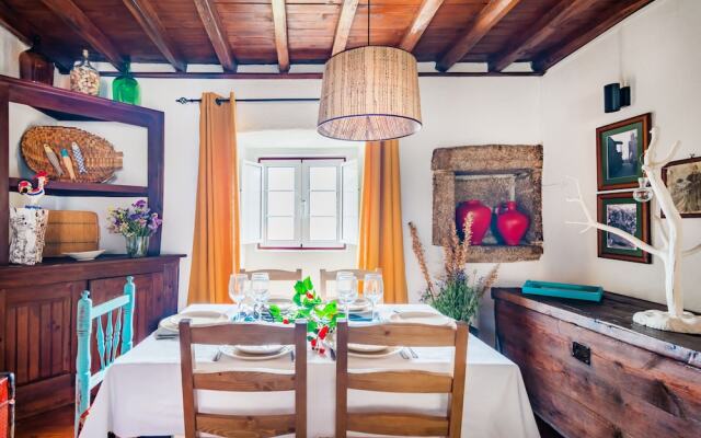 Casa das 10 Janelas at Monsanto