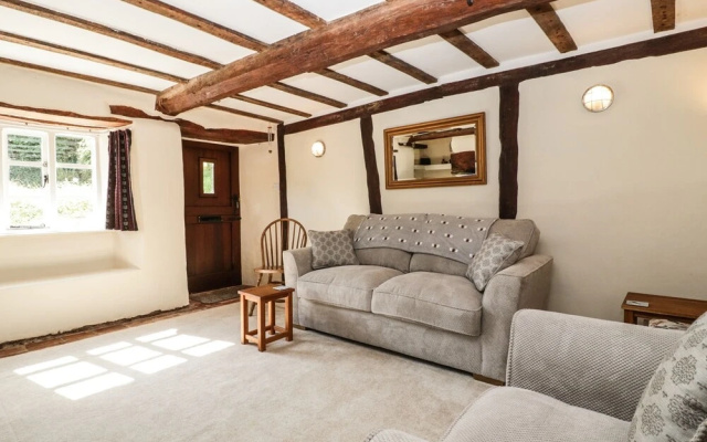 1 Old Thatch