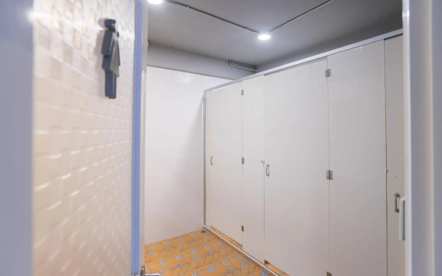 OYO 437 Hostel Na Nara