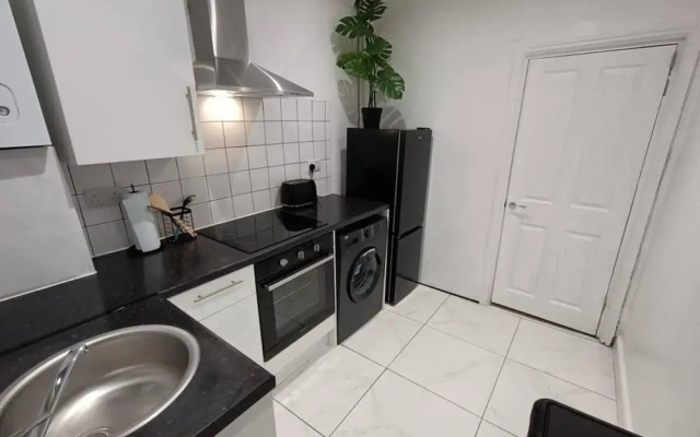 Cosy, Modern House Nearby Seafront - Southend