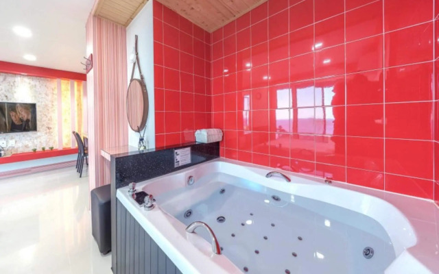 Samcheok Pension Huga