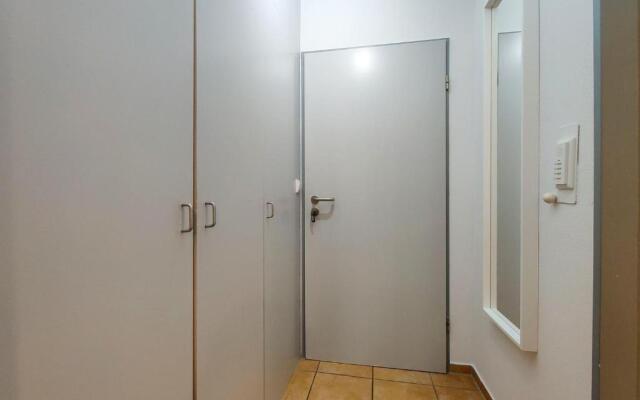 Ferienwohnung-11-mit-Terrasse-und-Strandkorb-am-Strand-Haus-Hohe-Worth-Duhnen