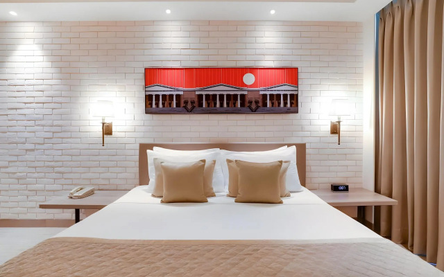 Lemon Tree Premier Mumbai Intl. Airport