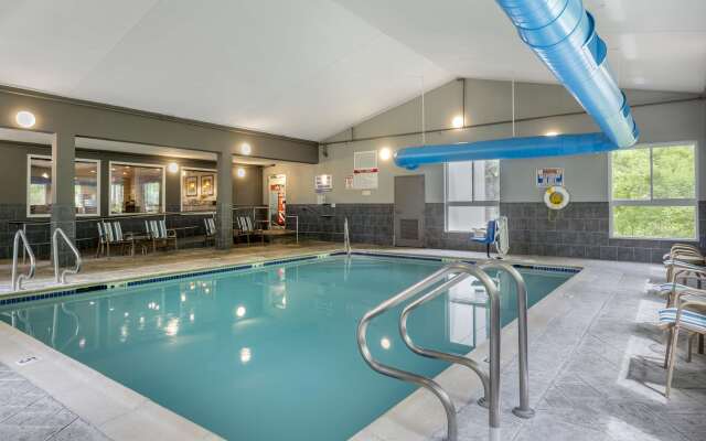 Best Western Plus New England Inn & Suites