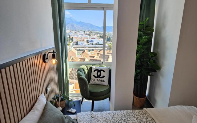 AP187 Coronado 78 - Parador