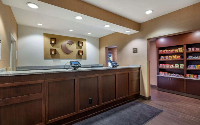 Comfort Inn & Suites Northern Kentucky