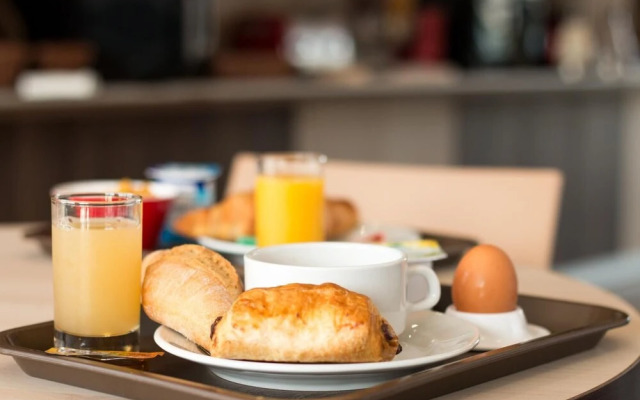 ACE Hôtel Travel Athée sur Cher - A85 Aire du Val de Cher