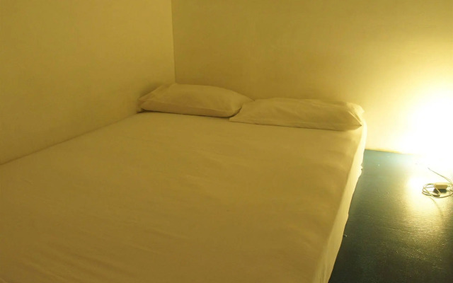 Sayang-Sayang Youth Hostel