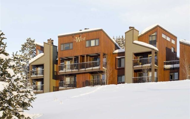 West Condominiums - W3306