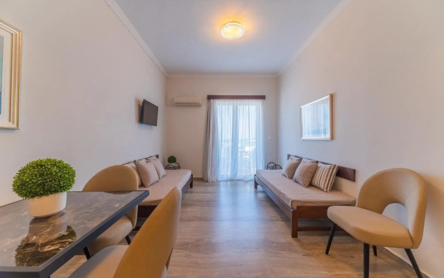 Kalamaki Mare Suites