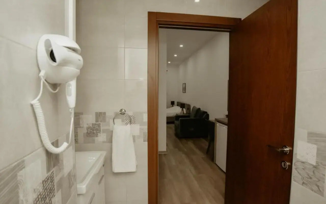 Old Stone Boutique Hotel