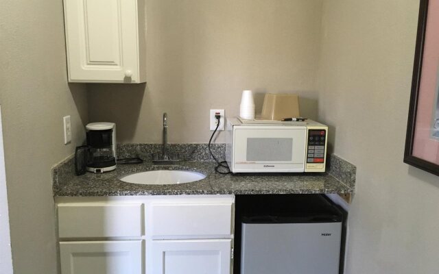 Americas Best Value Inn and Suites - Calera