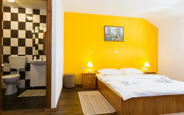 Plitvice Palace