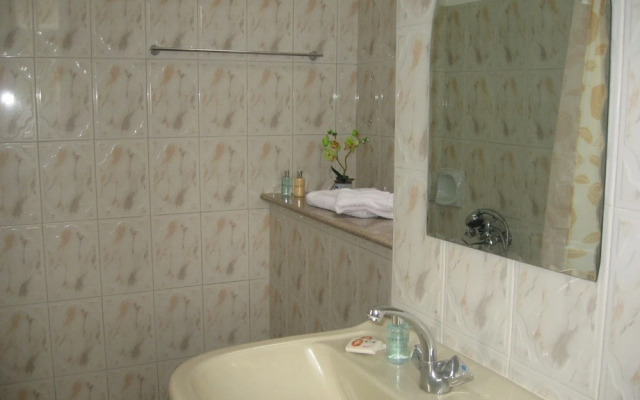 Rayan Tourist Villa