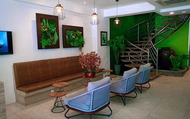 H Boutique Hotel Xplorer Loke Yew