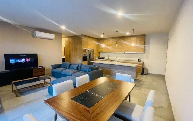 Espacioso y céntrico condo, 5 min marina CSL