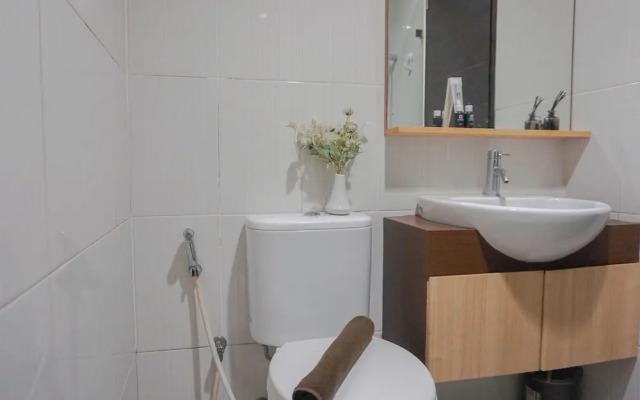 Comfortable Studio At Tamansari Semanggi Apartment