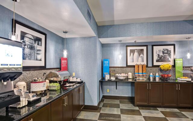 Hampton Inn State College
