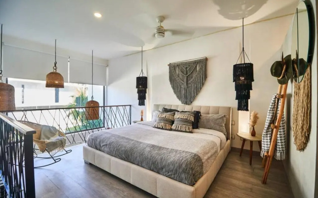 Neem 11 Stylish&Bright APT 2 Pools, AC, Gym & 50MB WIFI