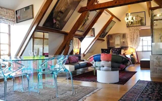 Besharat Gallery & Museum