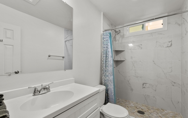 Ocean Front 3BR Back House w Gazebo