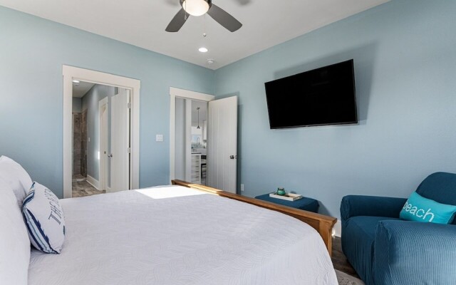 Ohana 3 Bedroom Home by RedAwning