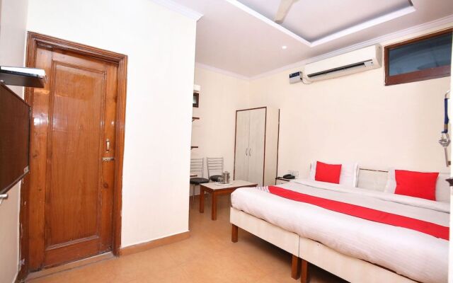 OYO 22534 Hotel Diamond