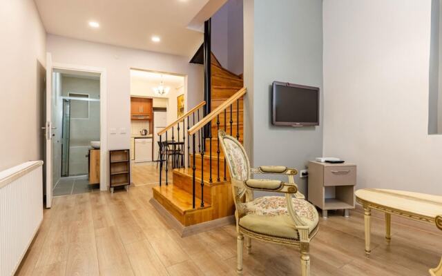 Duplex House Near Trendy Attractions in Sisli