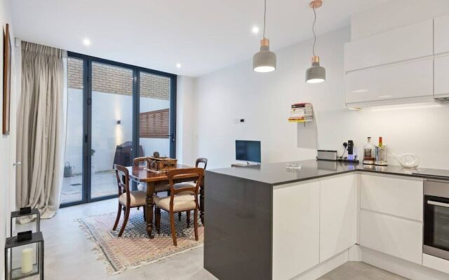 Stunning 3-bed House W/terrace & Garden in Notting Hill