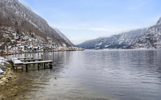 Hallstatt Lakeside Top 2