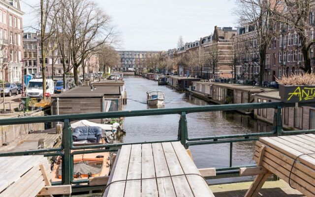 Houseboat Lady Jane Amsterdam