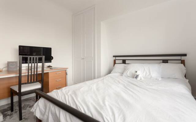 2 Bedroom Kilburn Flat