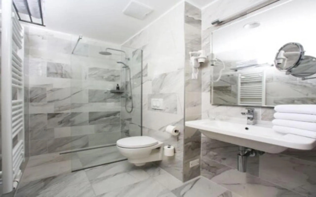 Urban Boutique Hotel