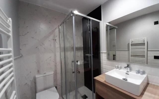 Apartamentos Celestina by gaiarooms