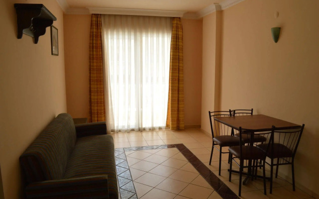 Isla Apartments